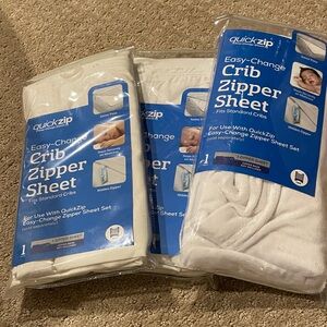 White Crib Zipper Sheet
